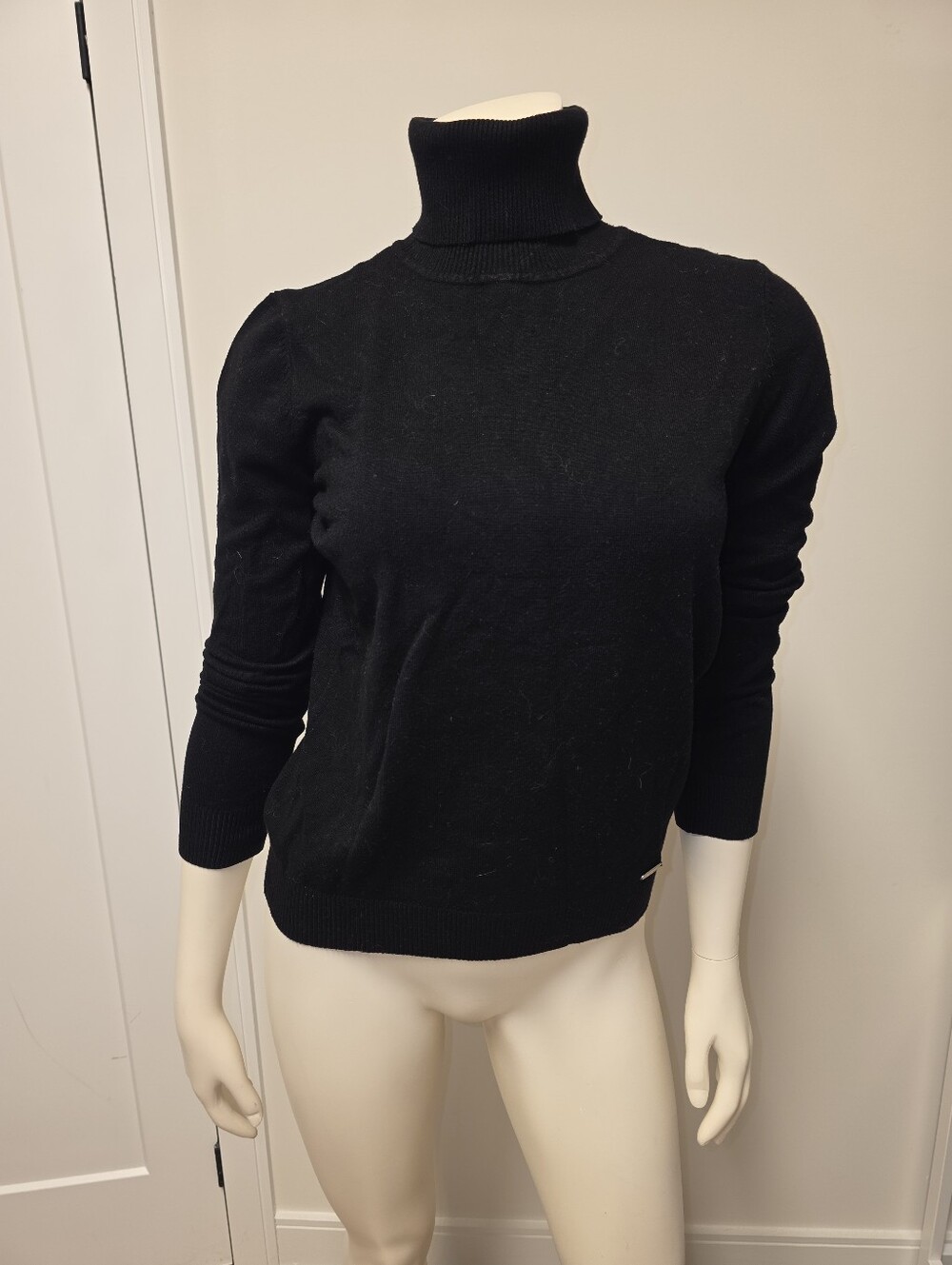 Calvin Klein Black Ribbed Turtleneck Sweater S